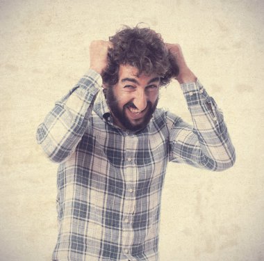 hayal kırıklığına uğramış genç adam