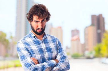 şüpheli delikanlı