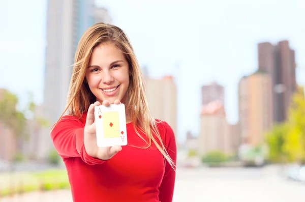 Joven cool mujer con un as — Foto de Stock