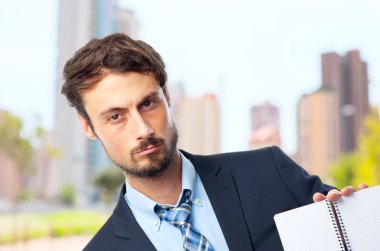 Bir defter ile genç çılgın işadamı