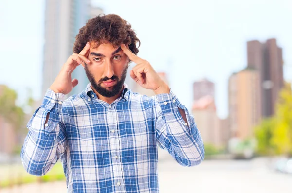 Ung man tänker — Stockfoto