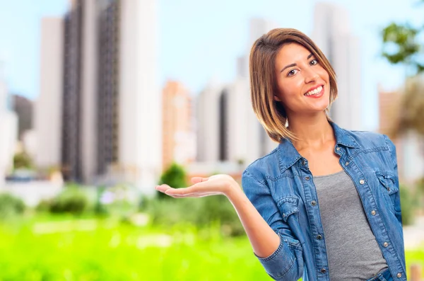 Young cool woman show sign — Stock Photo, Image