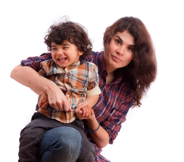 Madre y su hijo travieso — Foto de Stock