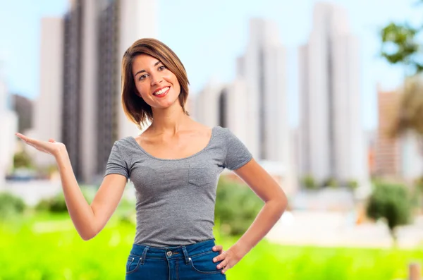 Muestra de mujer joven cool —  Fotos de Stock