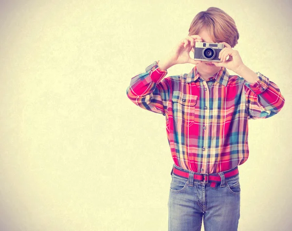 Junge beim Fotografieren — Stockfoto