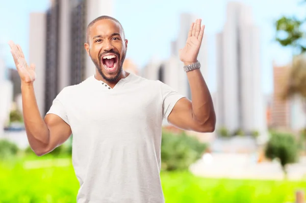 Joven fresco negro hombre enojado gesto —  Fotos de Stock