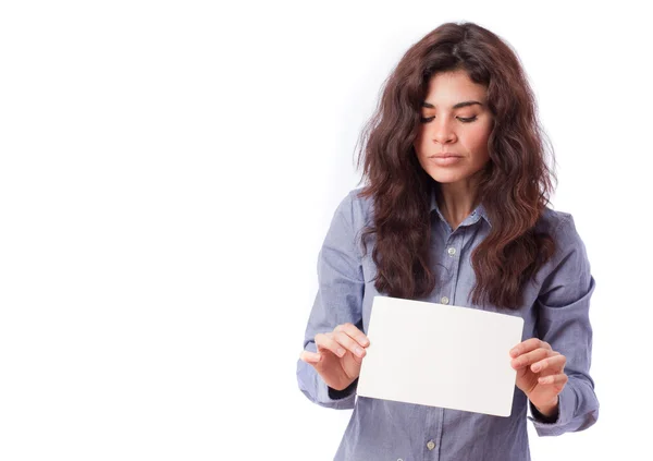 Menina pensativa segurando um cartão de nome — Fotografia de Stock