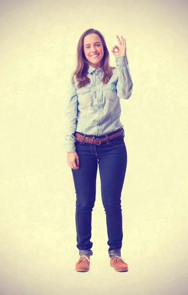 Young girl ok gesture — Stock Photo, Image