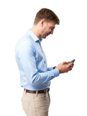 sarışın adam konuşan