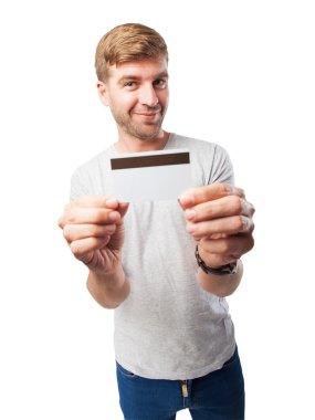 Kredi kartı olan adam.
