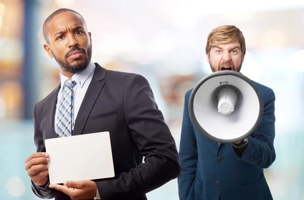 Joven fresco negro hombre con un cartel — Foto de Stock