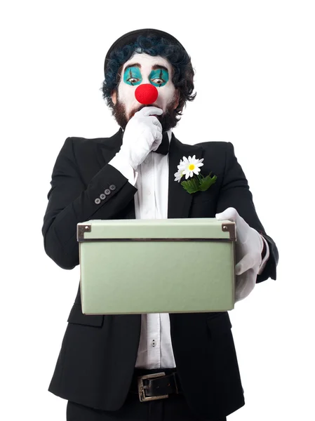 Clown med en låda — Stockfoto