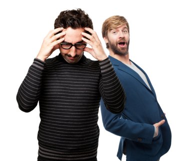 bilgiçlik taslayan adam düşünme