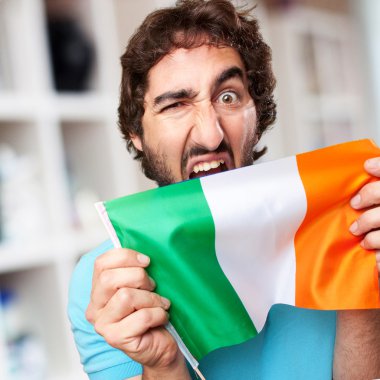 deli adam bayrak ile