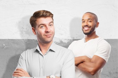 sarışın memnun adam