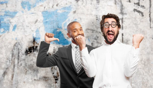 Sciocco uomo che celebra segno — Foto Stock