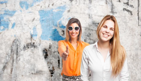 Rubia mujer feliz — Foto de Stock