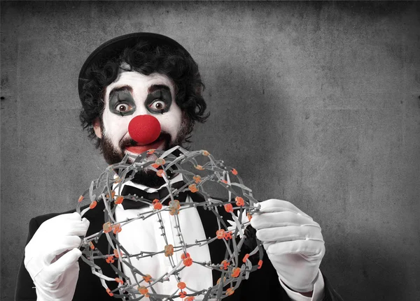 Цирковий клоун з насолоджуючись — стокове фото