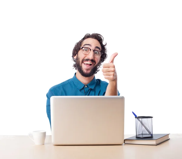 Homem de negócios gesto ok com laptop — Fotografia de Stock