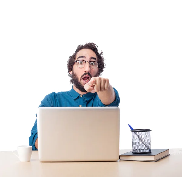 Geschäftsmann mit Laptop überrascht — Stockfoto