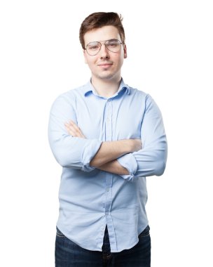 Challenge gururlu genç adam poz