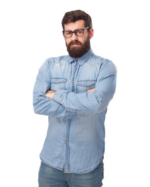 kızgın genç adam kabuk işareti ile