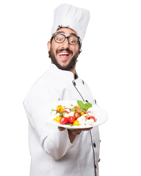 Glücklicher Koch Mann mit Salat — Stockfoto