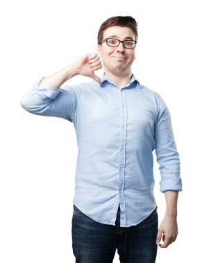 çılgın genç adam gurur poz