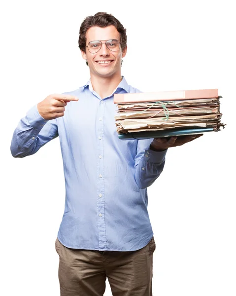 Счастливый молодой человек с файлами — стоковое фото