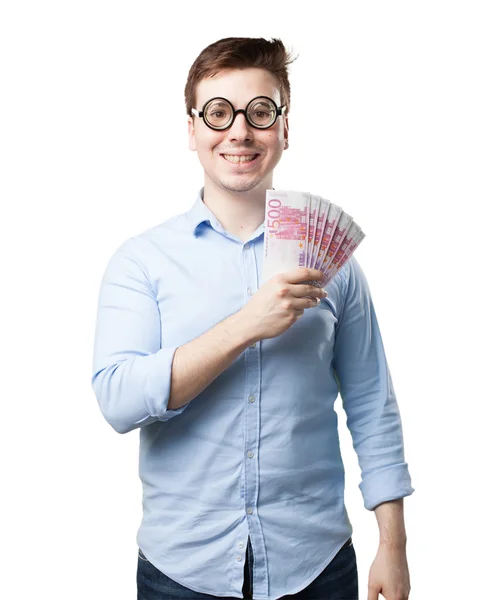 Szczęśliwy młody człowiek z rachunków — Zdjęcie stockowe