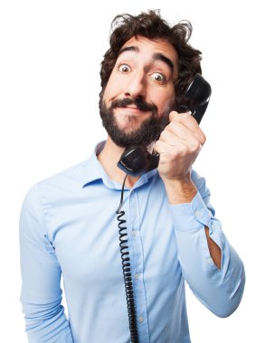 telefon ile mutlu genç adam