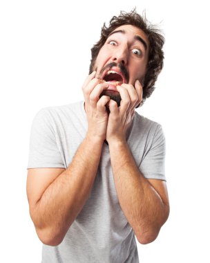 genç adam korkmuş poz vurguladı