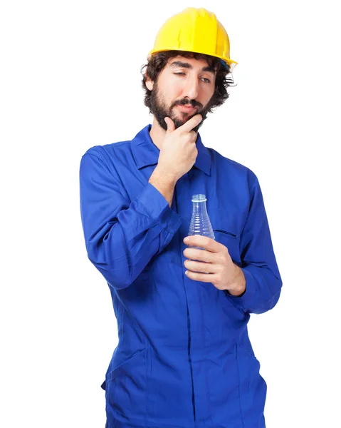 Щасливий працівник з пляшкою води — стокове фото