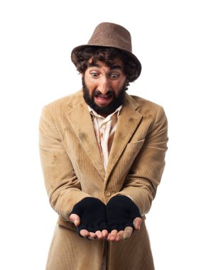 mutlu genç adam gösteren jest