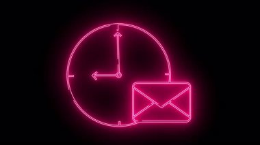 Neon saat, siyah bir zemin üzerinde pembeli bir zarfın yanında 800 tane gösteriyor.