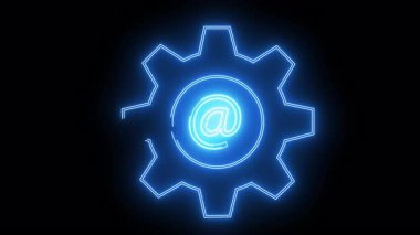 Merkezinde bir sembol bulunan neon mavisi bir dişli siyah bir arkaplanda parlar.