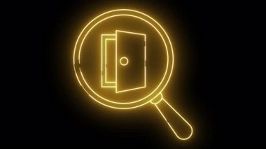 Açık bir kapıya odaklanan bir büyüteçin parlak sarı çizgisi.