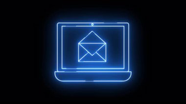 Siyah arkaplana karşı ekranda e- posta simgesi olan parlak mavi dizüstü bilgisayar ana hatları