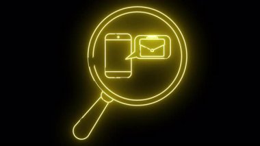 Sarı neon çizgili sanat büyüteci cam telefon çantası bir konuşma balonunda siyah bir fona karşı.