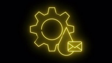 Parlak neon simge dişlisi, siyah bir arkaplan karşısında bir e-posta sembolüyle biten eğri bir çizginin yanındaki çemberi kapatıyor