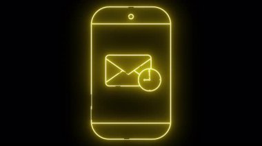 Siyah arkaplan üzerinde neon etkisi olan akıllı telefonun sarı çizgisi