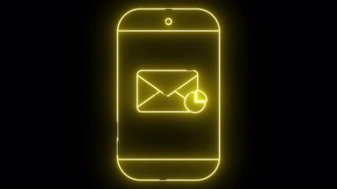 Siyah arkaplanda e- posta simgesi olan neon sarısı hatlı telefon