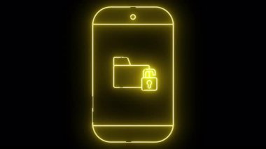 Akıllı telefonun parlayan neon çizgisi bir dizin ve merkezde kilitlenmemiş bir asma kilit siyah bir arkaplana karşı