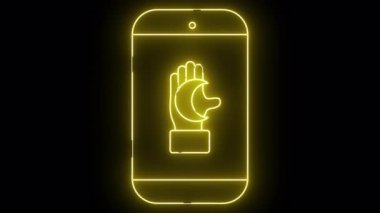 Aydınlatılmış sarı neon telefon düz siyah bir arkaplana karşı hilal şeklindeki bir ayı tutan bir el çiziyor.