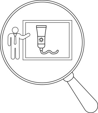 Sunucu ve büyüteçle losyon tüpünün sunumu