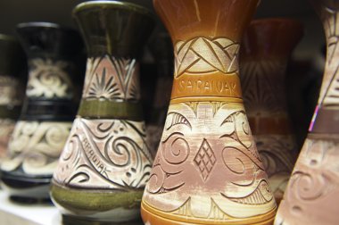 Kabile motifleri dekorasyon, geleneksel Hatıra Eşyası, Kuching, Malezya.