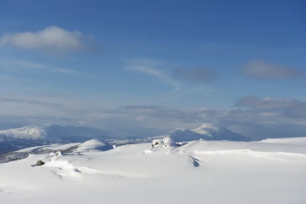 Téli mountain view-ban Malselv önkormányzat, megyei Tromso, Norvégia. — Stock Fotó