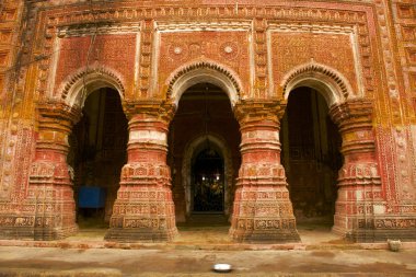 Pancharatna Govinda Tapınağı cephe Puthia, Bangladeş.