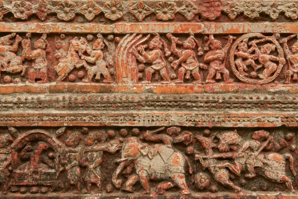 Figuras de Terracota no Templo Pancharatna Govinda em Puthia, Bangladesh . — Fotografia de Stock