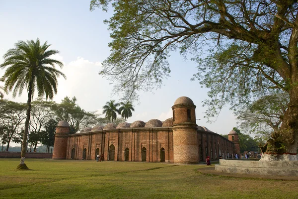 Shat Gombuj Camii dış Bagerhat, Bangladeş. — Stok fotoğraf